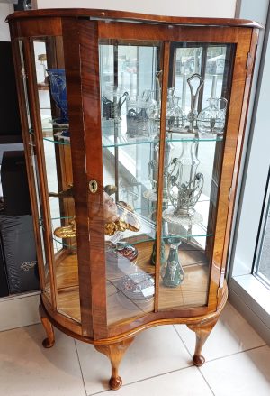Artdeco display case
