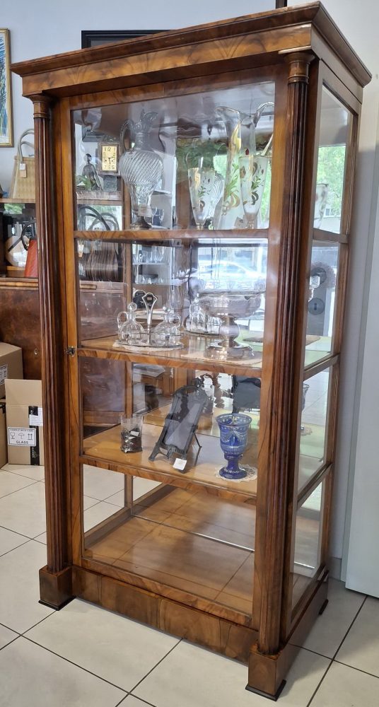 Erstklassige Biedermeier-Vitrine – Bild 3